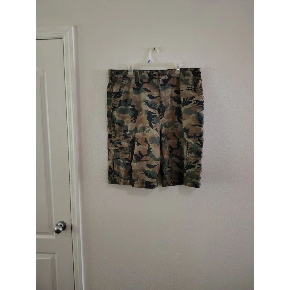 Levis Mens Camo Cargo Shorts Woodland Camouflage Multi Pocket Size 40 3422‎